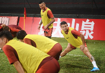 国足确定首战23人名单 徐新落选郑智穿10号