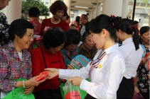 潮州福彩走进新农村开展基层公益宣传活动