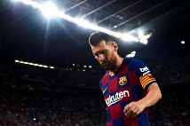 巴萨官方宣布梅西左腿肌肉受伤 恐将休战10天