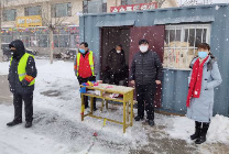 贡献“微力量” ！战“疫”中的福彩销售员