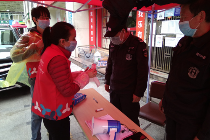 “罩”护一线，福彩“罩”您前行！